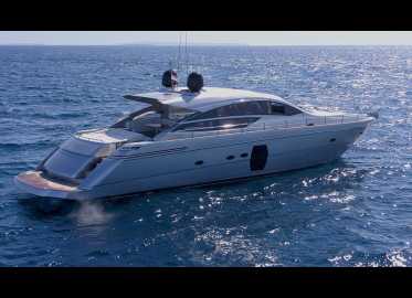 Pershing 64