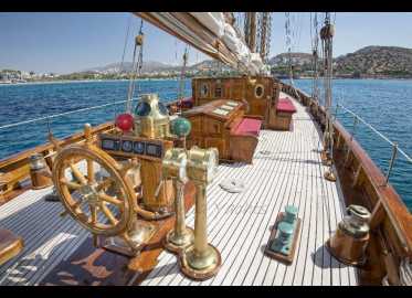 Classic Max Oertz Schooner
